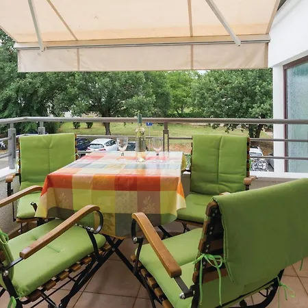 Gorgeous In With Kitchen Apartment Porec