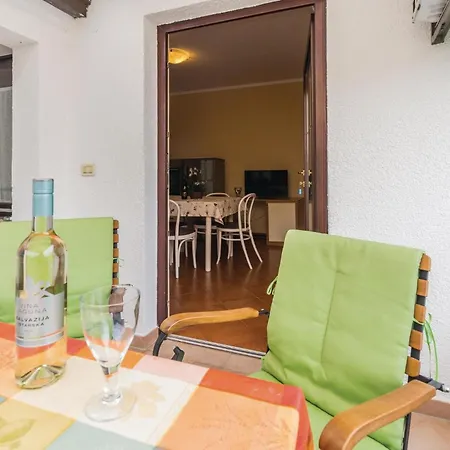 Apartment Gorgeous In With Kitchen *